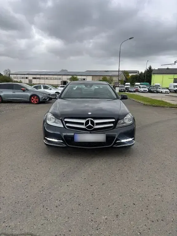 Gebraucht Mercedes C220 170 PS (125 kW) 2012 Schwarz Coupé