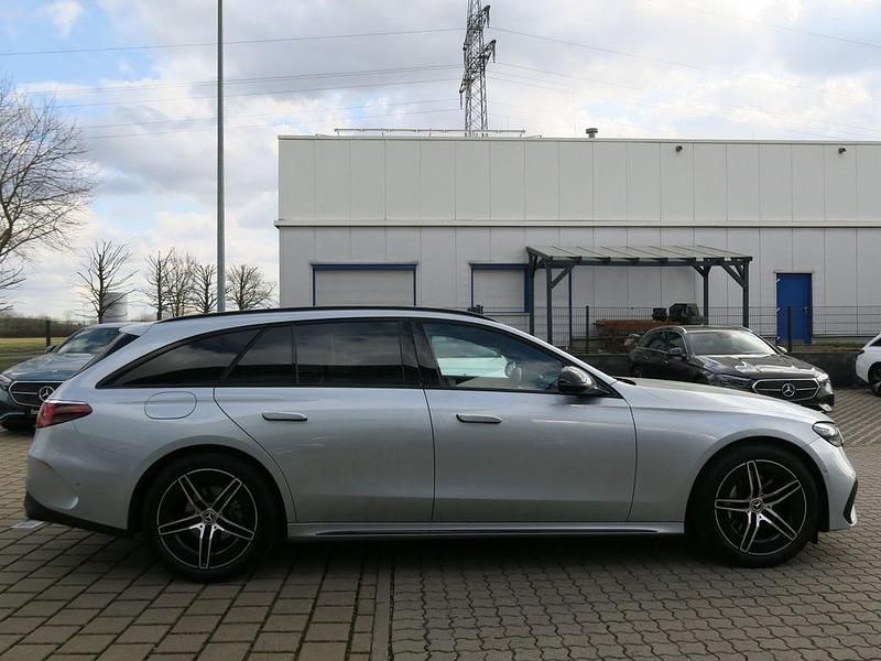 Usado Mercedes E200 Advanced Plus 204 CV (150 kW) 2025 Plateado Berlina