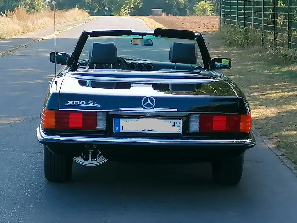 Gebraucht Mercedes SL300 188 PS (138 kW) 1986 Schwarz Cabrio