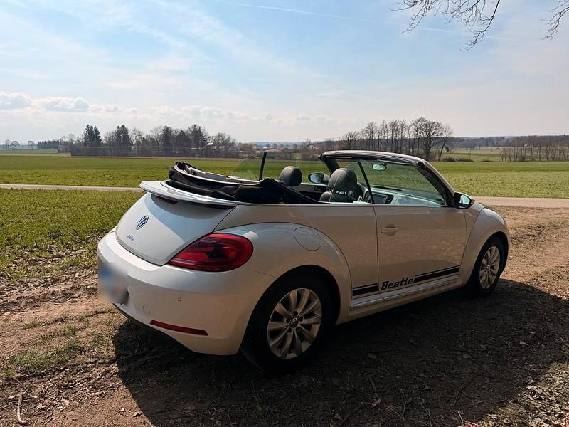 Gebraucht VW Beetle 105 PS (77 kW) 2014 Weiß Kleinwagen
