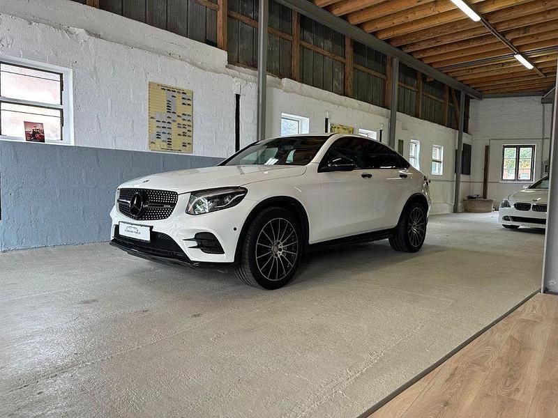 Weiß Gebraucht 2018 Mercedes GLC43 AMG AMG Coupé | 40.990 € (Guter Preis) - Bild 1/4