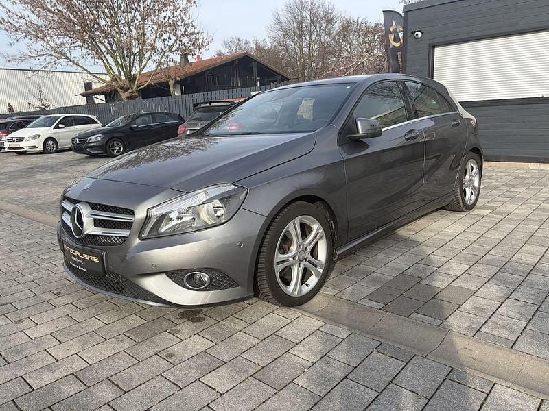 Gebraucht Mercedes A220 170 PS (125 kW) 2013 Grau Limousine