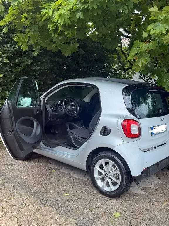 Gebraucht Smart ForTwo Coupé Passion 71 PS (52 kW) 2017 Weiß Coupé