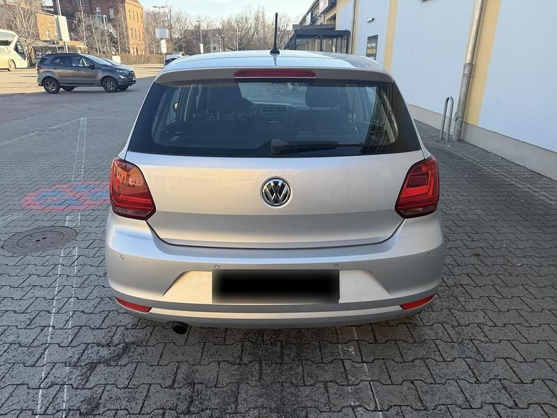 Gebraucht VW Polo 89 PS (65 kW) 2014 Silber Kleinwagen