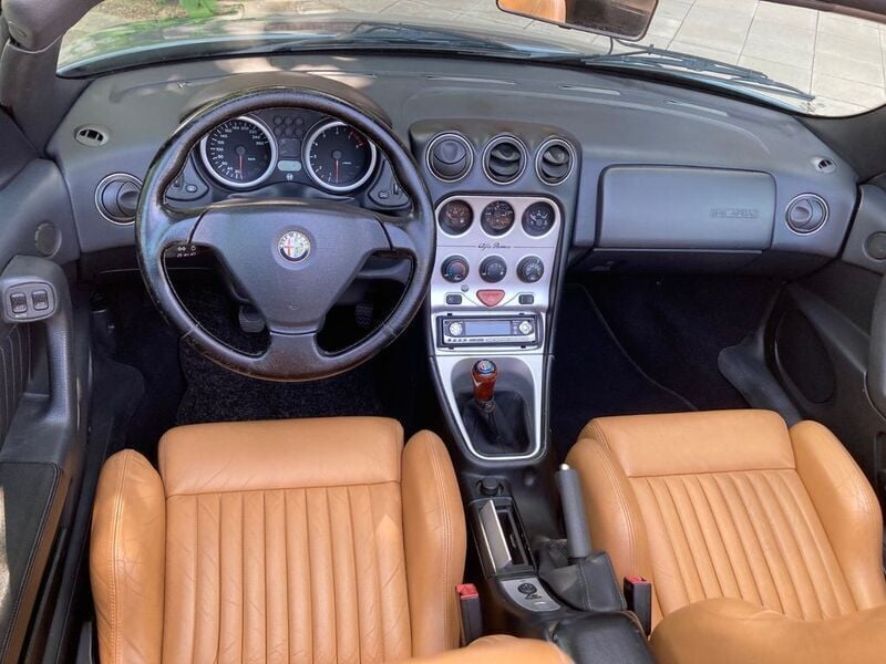 Gebraucht Alfa Romeo Spider Lusso 150 PS (110 kW) 1997 Blau Cabrio