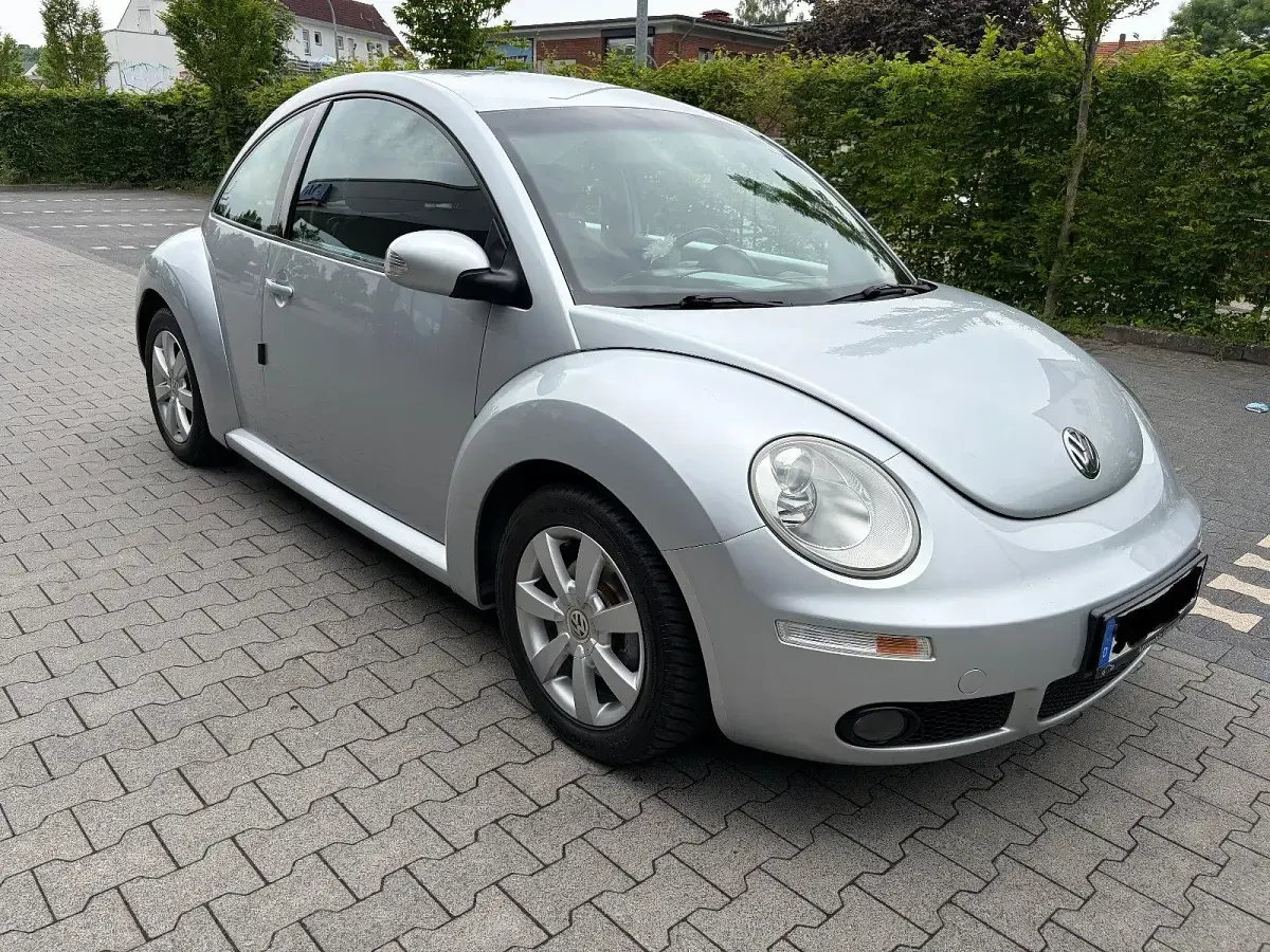 Gebraucht VW New Beetle 105 PS (77 kW) 2006 Silber Kleinwagen