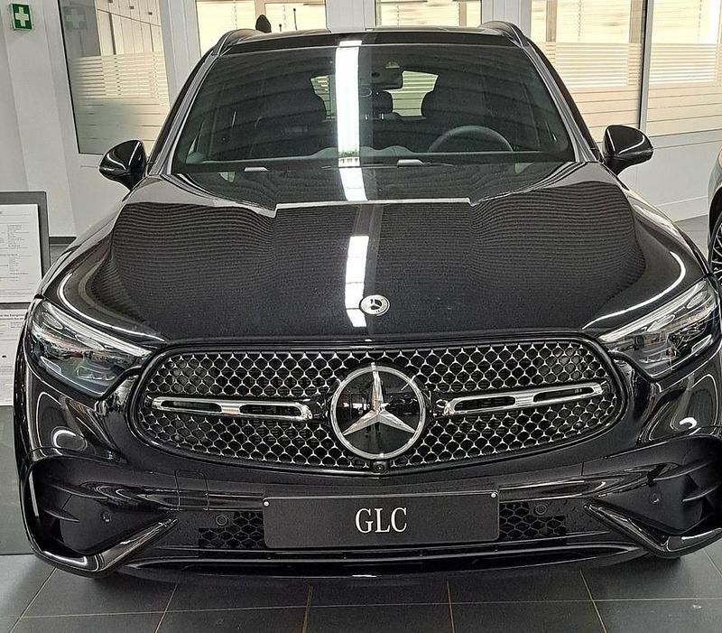 Neu Mercedes GLC300 333 PS (244 kW) 2026 SUV