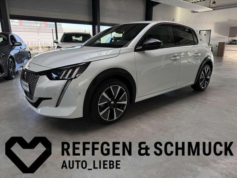 Weiß (metallic) Gebraucht 2021 Peugeot e-208 GT Kleinwagen | 16.780 € (Fairer Preis) - Bild 1/3
