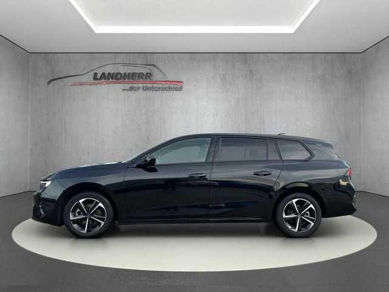 Gebraucht Opel Astra 131 PS (96 kW) 2025 Karbon schwarz (metallic) Kombi