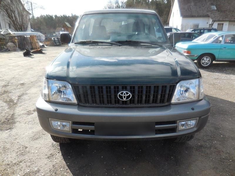 Gebraucht Toyota Land Cruiser 163 PS (119 kW) 2000 Grün SUV