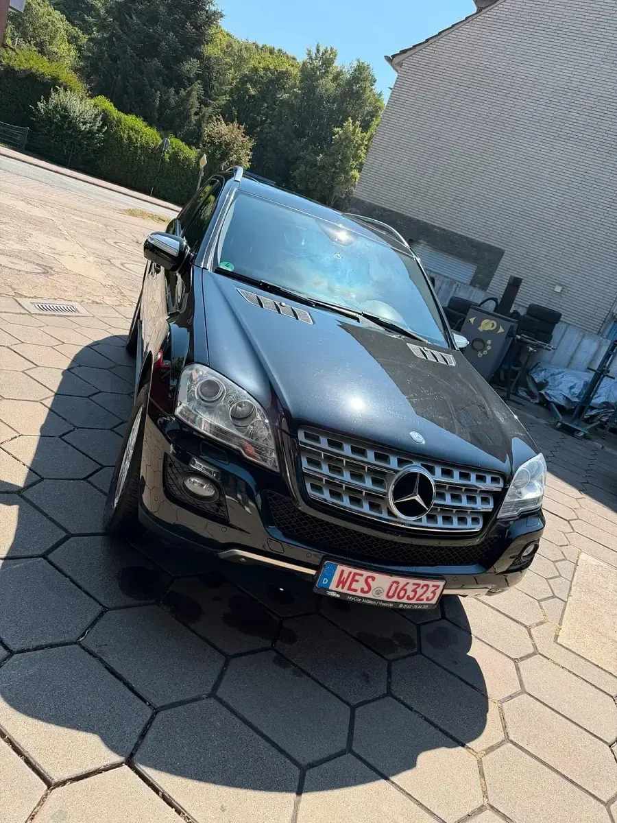 Gebraucht Mercedes ML350 190 PS (139 kW) 2009 Schwarz SUV