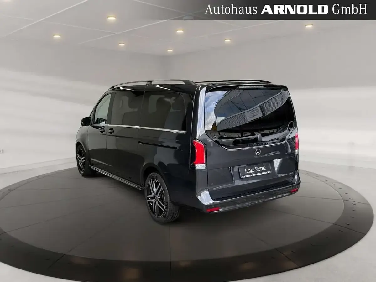 Gebraucht Mercedes V300 Exclusive 237 PS (174 kW) 2025 Grau (graphitgrau) Van / Kleinbus