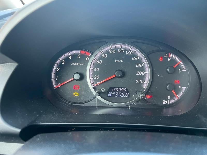 Gebraucht Mazda 5 110 PS (80 kW) 2010 Grau Van / Kleinbus