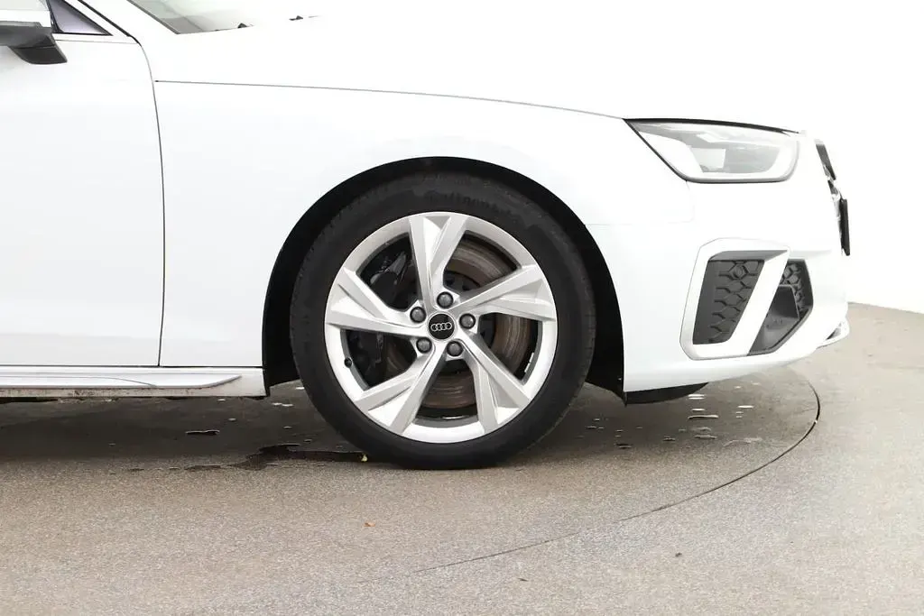 Używany Audi S4 Ambiente 341 KM (250 kW) 2024 Biały Kombi