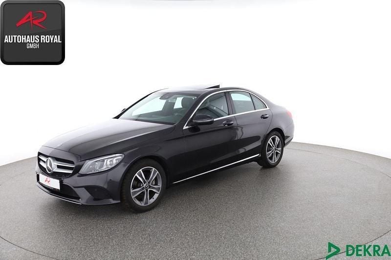 Grau (metallic) Gebraucht 2019 Mercedes C220 Avantgarde Limousine | 26.760 € (Guter Preis) - Bild 1/4
