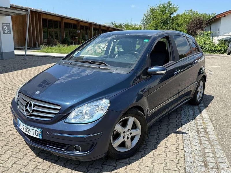Blau Gebraucht 2005 Mercedes B200 Van / Kleinbus | 1.400 € (Fairer Preis) - Bild 1/4