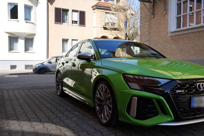 Gebraucht Audi RS3 Sport 400 PS (294 kW) 2023 Grün Limousine