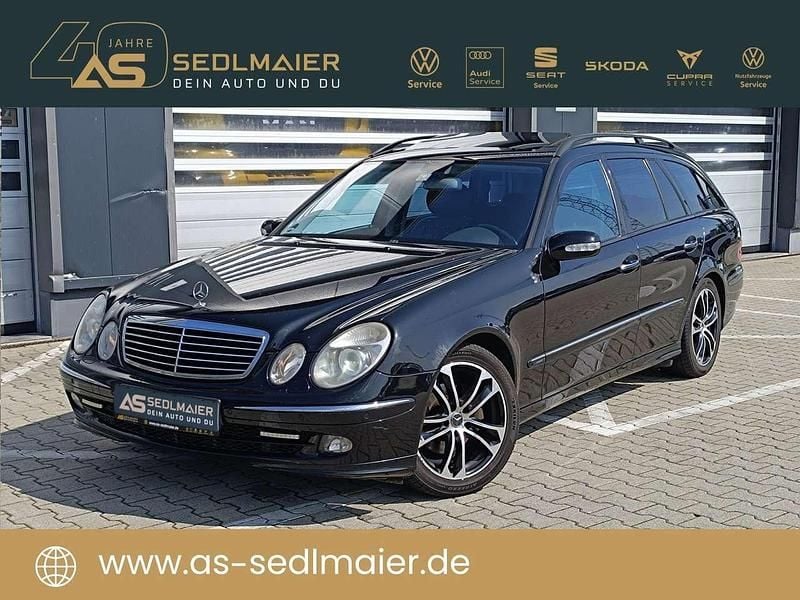 Obsidianschwarz metalliclack Gebraucht 2006 Mercedes E220 Avantgarde Kombi | 3.400 € (Guter Preis) - Bild 1/4