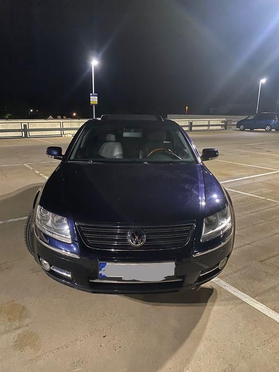 Blau Gebraucht 2008 VW Phaeton Limousine | 6.900 € (Etwas zu teuer) - Bild 1/4