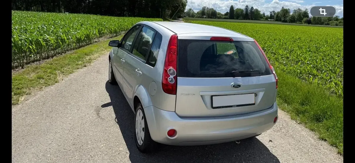 Gebraucht Ford Fiesta 70 PS (51 kW) 2008 Silber Kleinwagen
