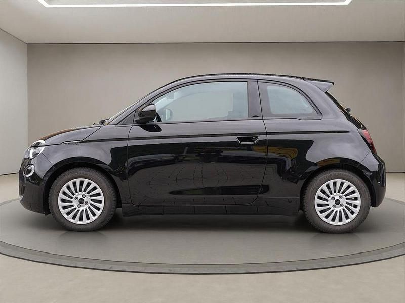 Gebraucht Fiat 500e Icon 86 kW (118 PS) 2023 Onyx schwarz Kleinwagen
