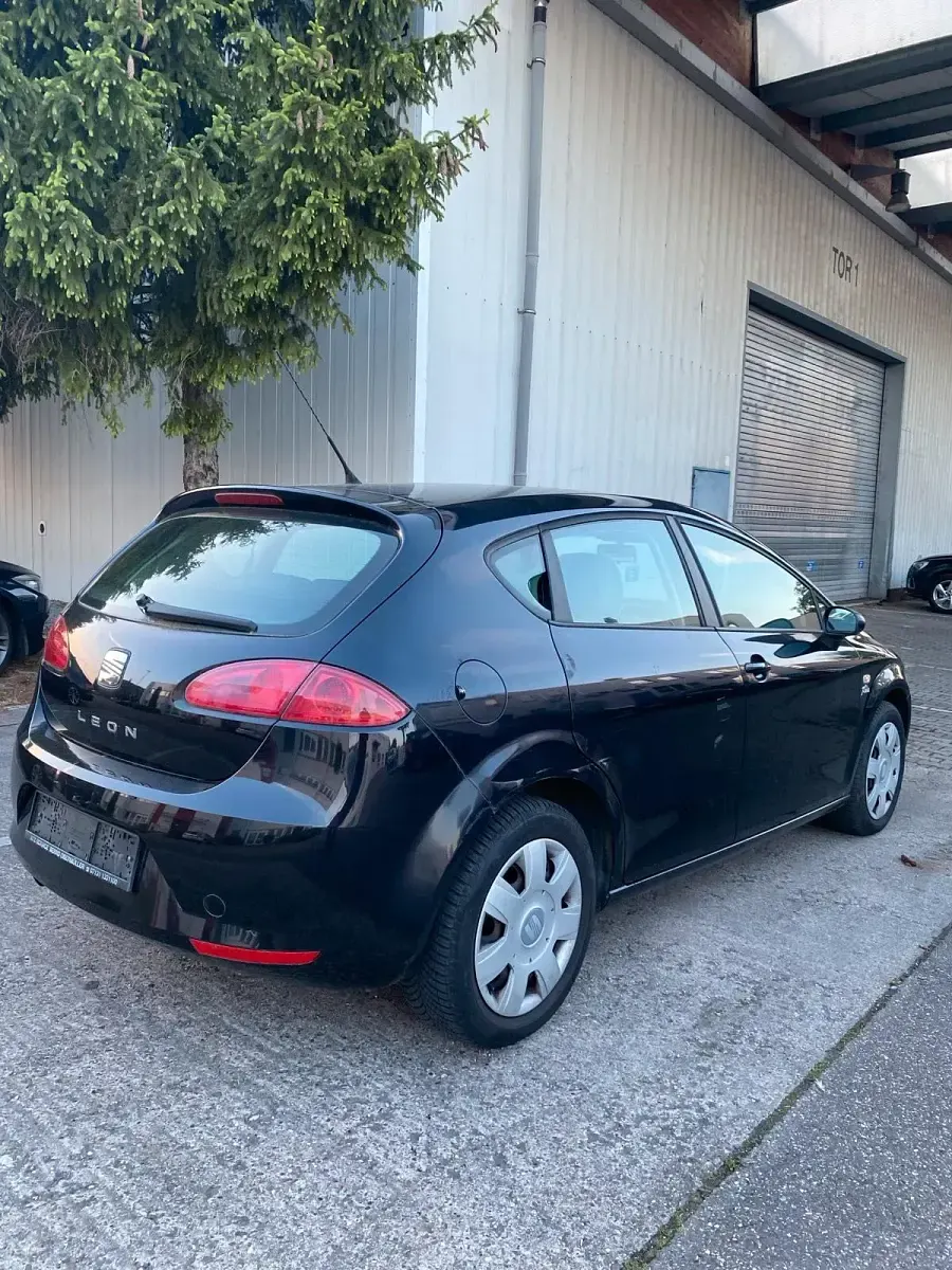 Gebraucht Seat Leon 101 PS (74 kW) 2006 Schwarz Kleinwagen