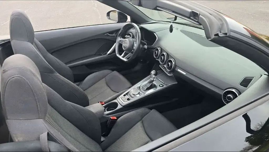 Gebraucht Audi TT Roadster Sport 197 PS (144 kW) 2021 Schwarz Cabrio