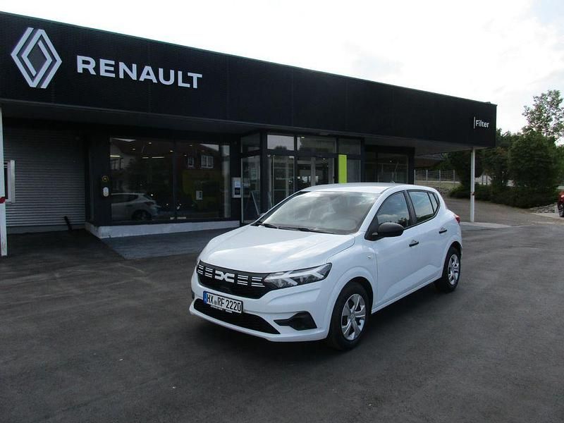 Weiß Gebraucht 2024 Dacia Sandero Essentiel Kleinwagen | 14.950 € (Superpreis) - Bild 1/4