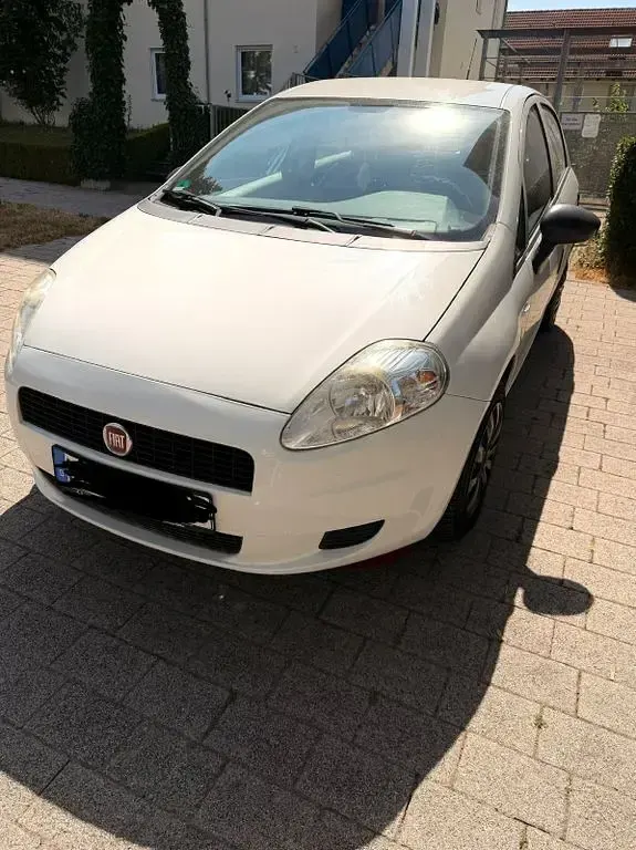 Gebraucht Fiat Punto 69 PS (50 kW) 2013 Weiß Kleinwagen