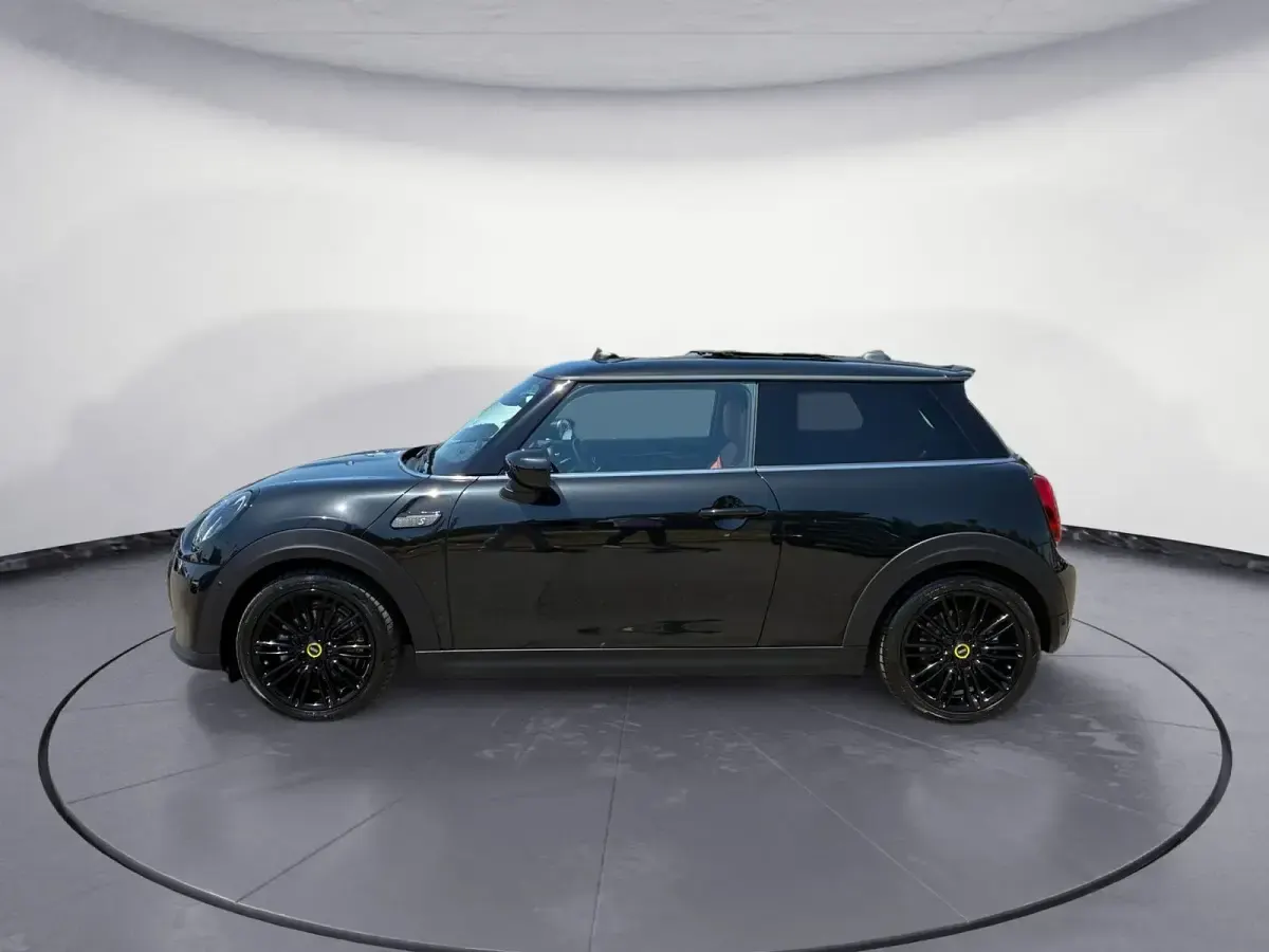 Gebraucht Mini Cooper SE Classic 135 kW (184 PS) 2023 Kleinwagen