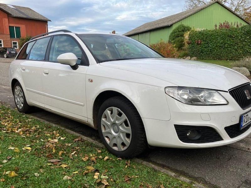Weiß Gebraucht 2011 Audi A4 Kombi | 2.800 € (Superpreis) - Bild 1/4