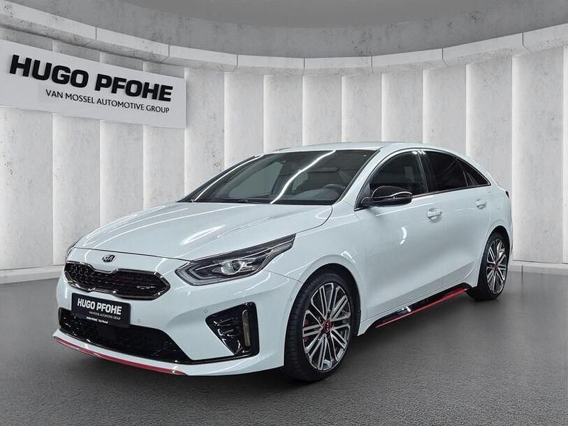 (hw2) deluxeweiss met. (metallisch weiß) Gebraucht 2021 Kia ProCeed Coupé | 26.950 € (Fairer Preis) - Bild 1/4