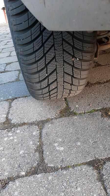 Gebraucht Mazda 2 80 PS (58 kW) 2009 Silber Kleinwagen