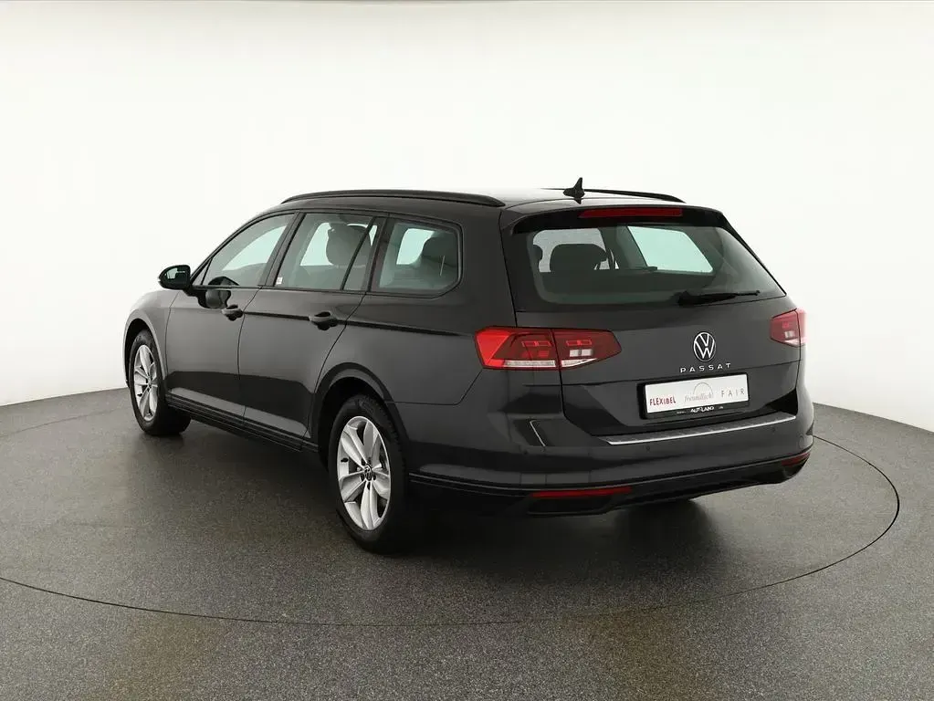 Usata VW Passat 150 CV (110 kW) 2022 Grigio Station wagon