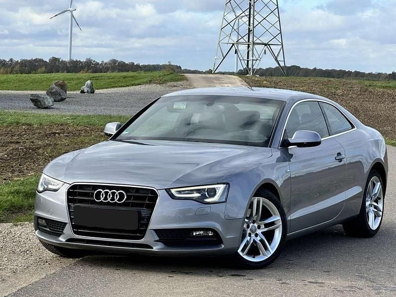 Grau Gebraucht 2015 Audi A5 S-Line Coupé | 13.430 € (Guter Preis) - Bild 1/4