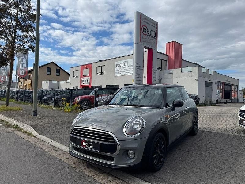 Gebraucht Mini Cooper 136 PS (100 kW) 2018 Moonwalk grey Kleinwagen
