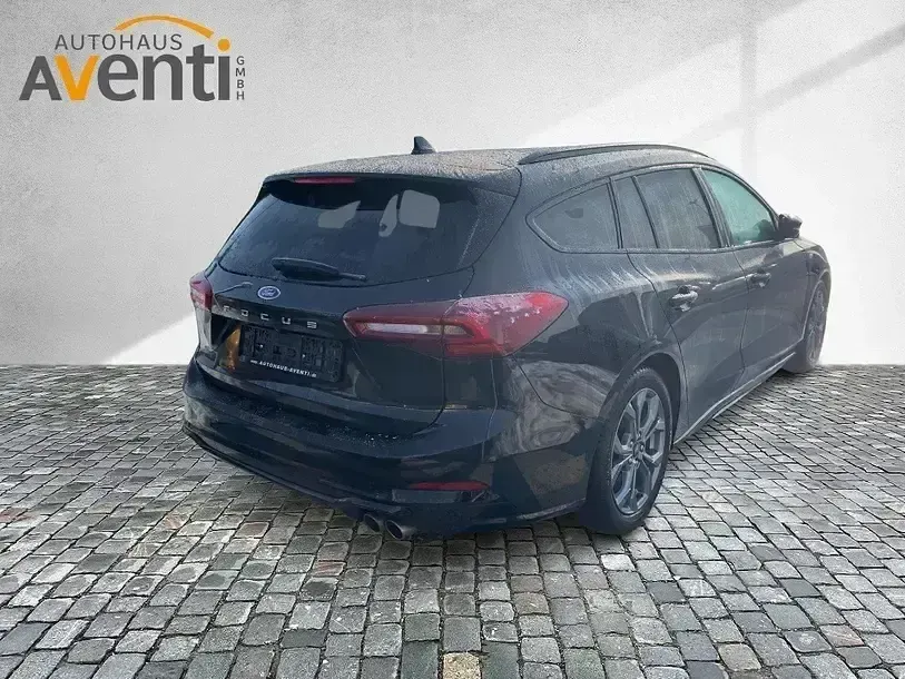 Gebraucht Ford Focus ST-Line 155 PS (114 kW) 2024 Schwarz Limousine