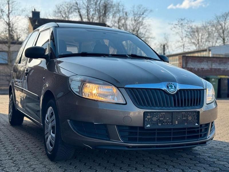 Gebraucht Skoda Roomster Plus Edition 86 PS (63 kW) 2012 Braun Van / Kleinbus
