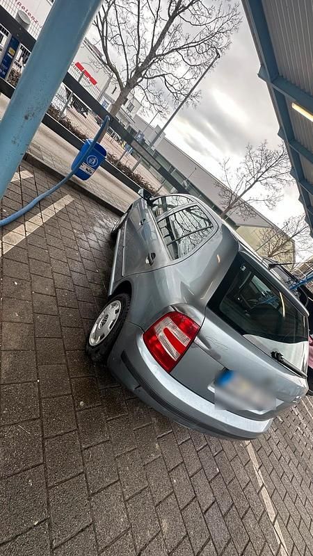 Gebraucht Skoda Fabia 85 PS (62 kW) 2005 Grau Limousine