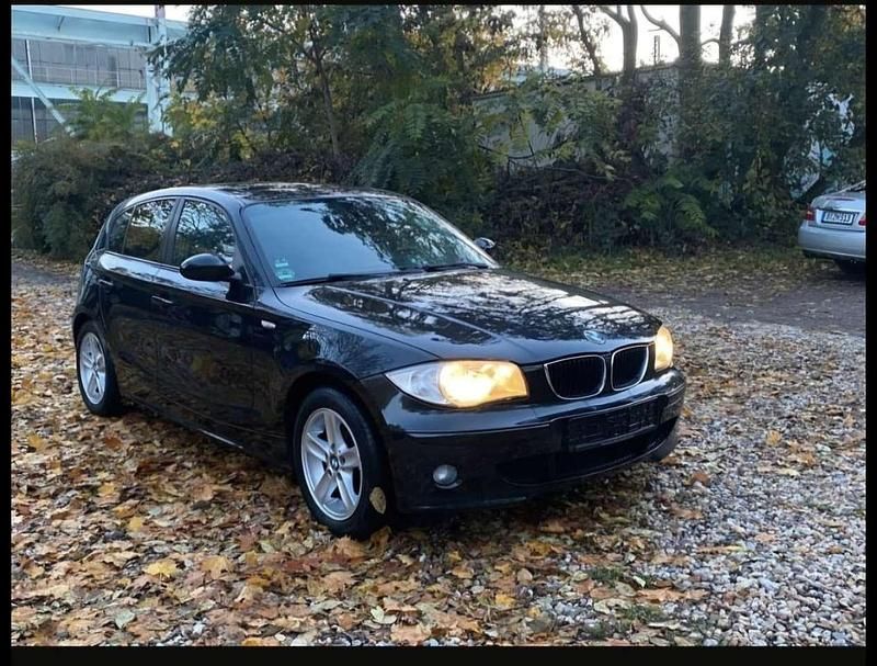Schwarz Gebraucht 2007 BMW 118 Kleinwagen | 2.000 € (Superpreis) - Bild 1/4