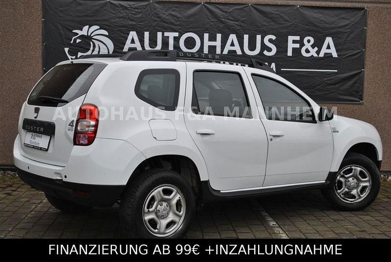 Gebraucht Dacia Duster Lauréate 114 PS (83 kW) 2017 Weiß SUV