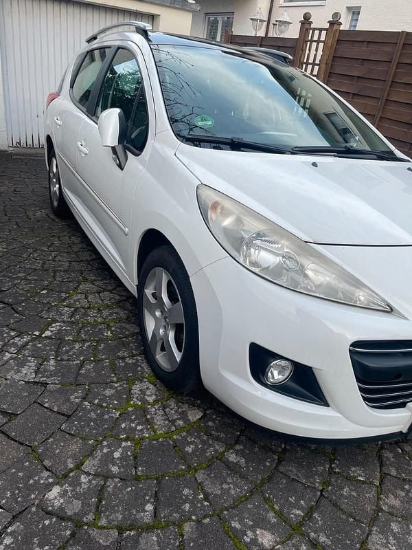 Gebraucht Peugeot 207 120 PS (88 kW) 2010 Weiß Kombi
