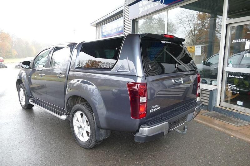 Gebraucht Isuzu D-Max 163 PS (119 kW) 2017 Grau SUV