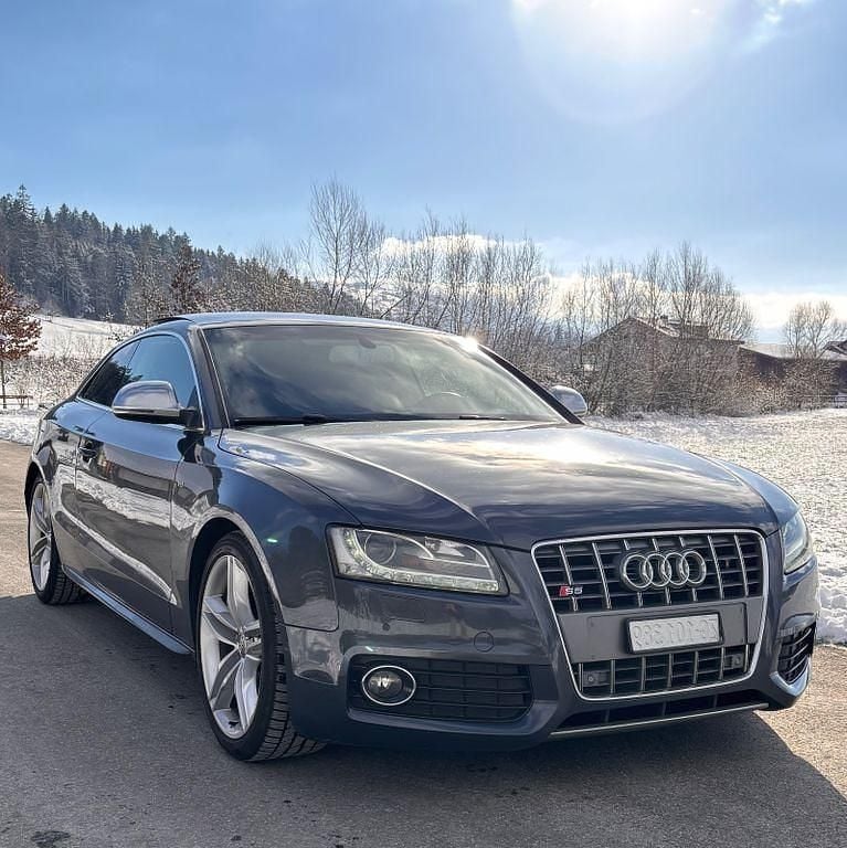 Grau Gebraucht 2008 Audi S5 Ambiente Coupé | 10.590 € (Superpreis) - Bild 1/4