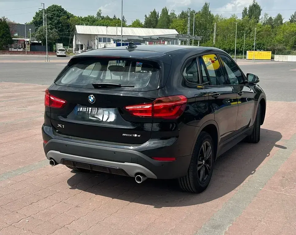Gebraucht BMW X1 Advantage 150 PS (110 kW) 2019 Schwarz SUV