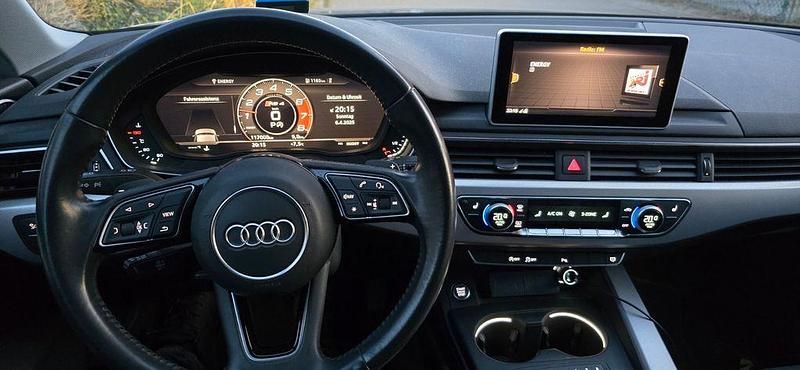 Gebraucht Audi A4 Sport 150 PS (110 kW) 2018 Blau Kombi