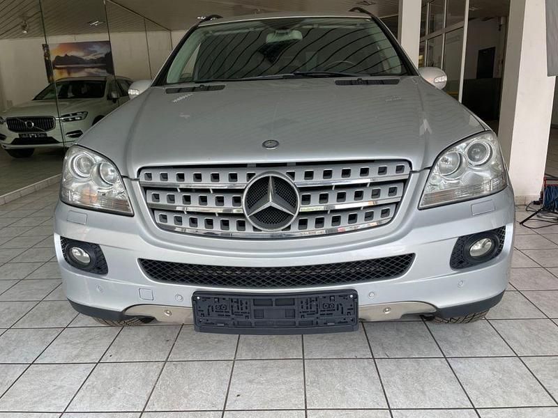 Gebraucht Mercedes ML350 272 PS (200 kW) 2007 Silber SUV
