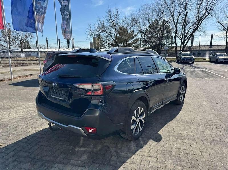 Gebraucht Subaru Outback Platinum 169 PS (124 kW) 2021 Dark blue pearl Kombi