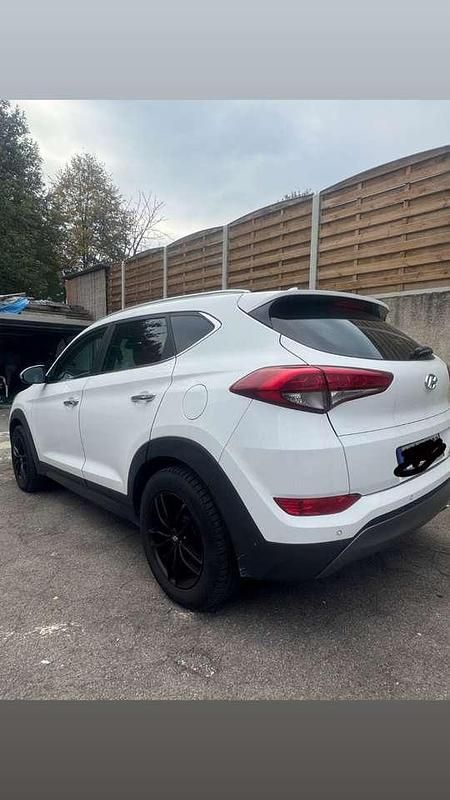 Gebraucht Hyundai Tucson Premium 185 PS (136 kW) 2016 Weiß SUV