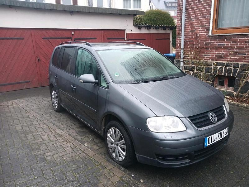Gebraucht VW Touran 115 PS (84 kW) 2004 Grau Van / Kleinbus
